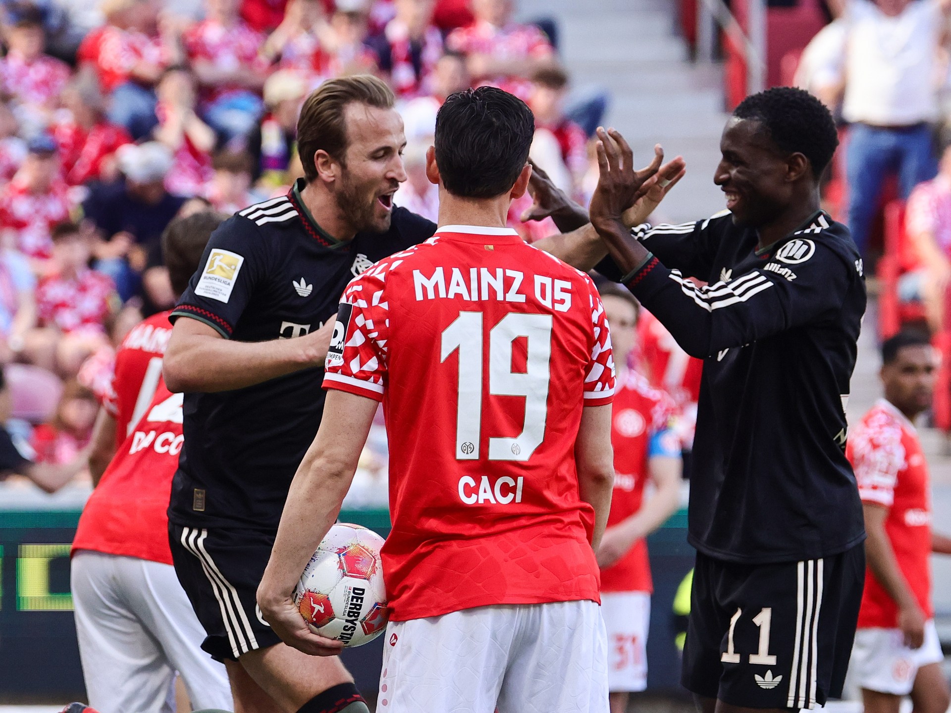 شاهد.. بايرن ميونخ يفوز على ماينز بـ"ريمونتادا" مثيرة