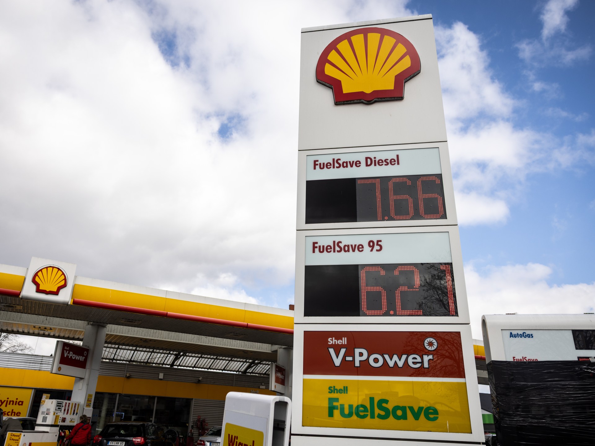 ما بدائل صادرات دول الخليج النفطية بعيدا عن هرمز؟