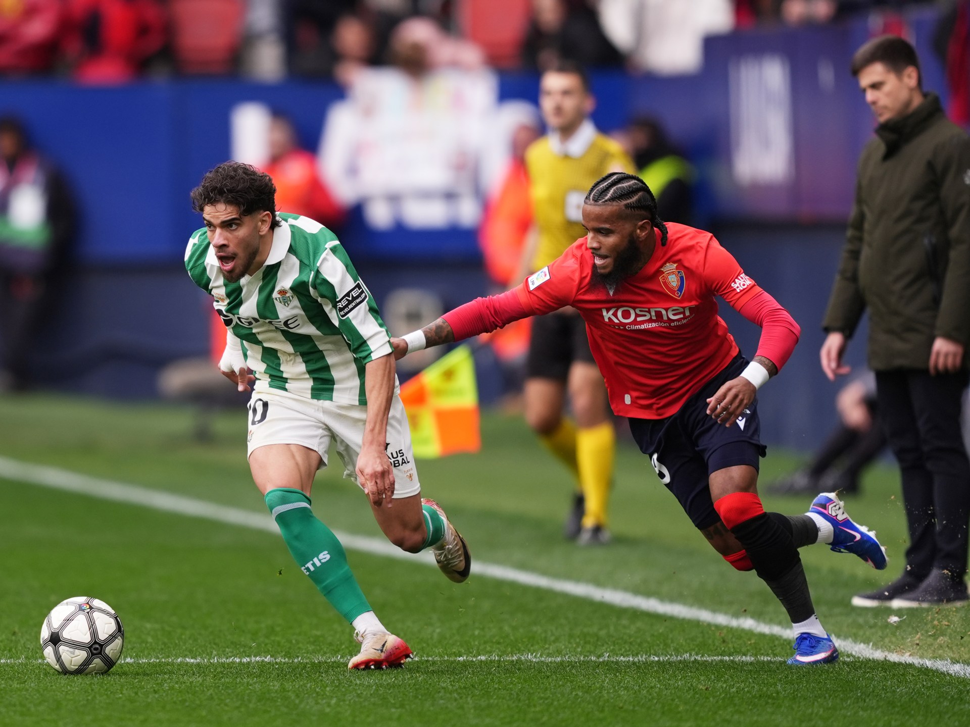 شاهد.. الزلزولي يسجل هدفا رائعا وبيتيس يواصل نزيف النقاط بالدوري الإسباني