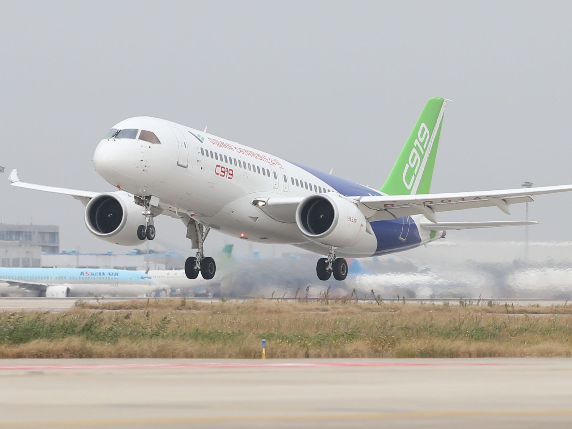 لماذا يتأخر تسليم طائرة الركاب الصينية "سي 919″؟