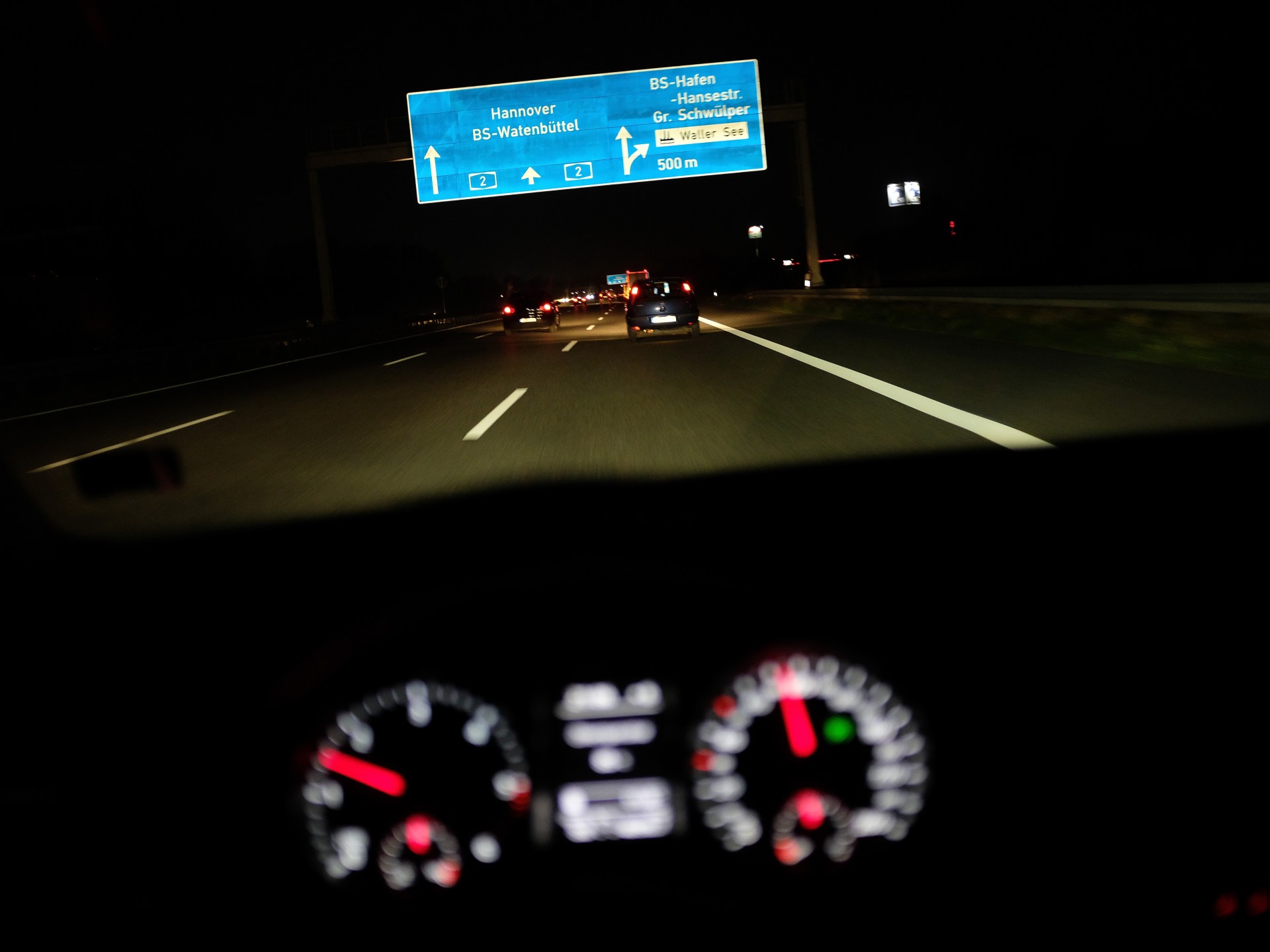 بالصور.. كيف تفك شفرة لوحة القيادة وتفهم لغة سيارتك؟