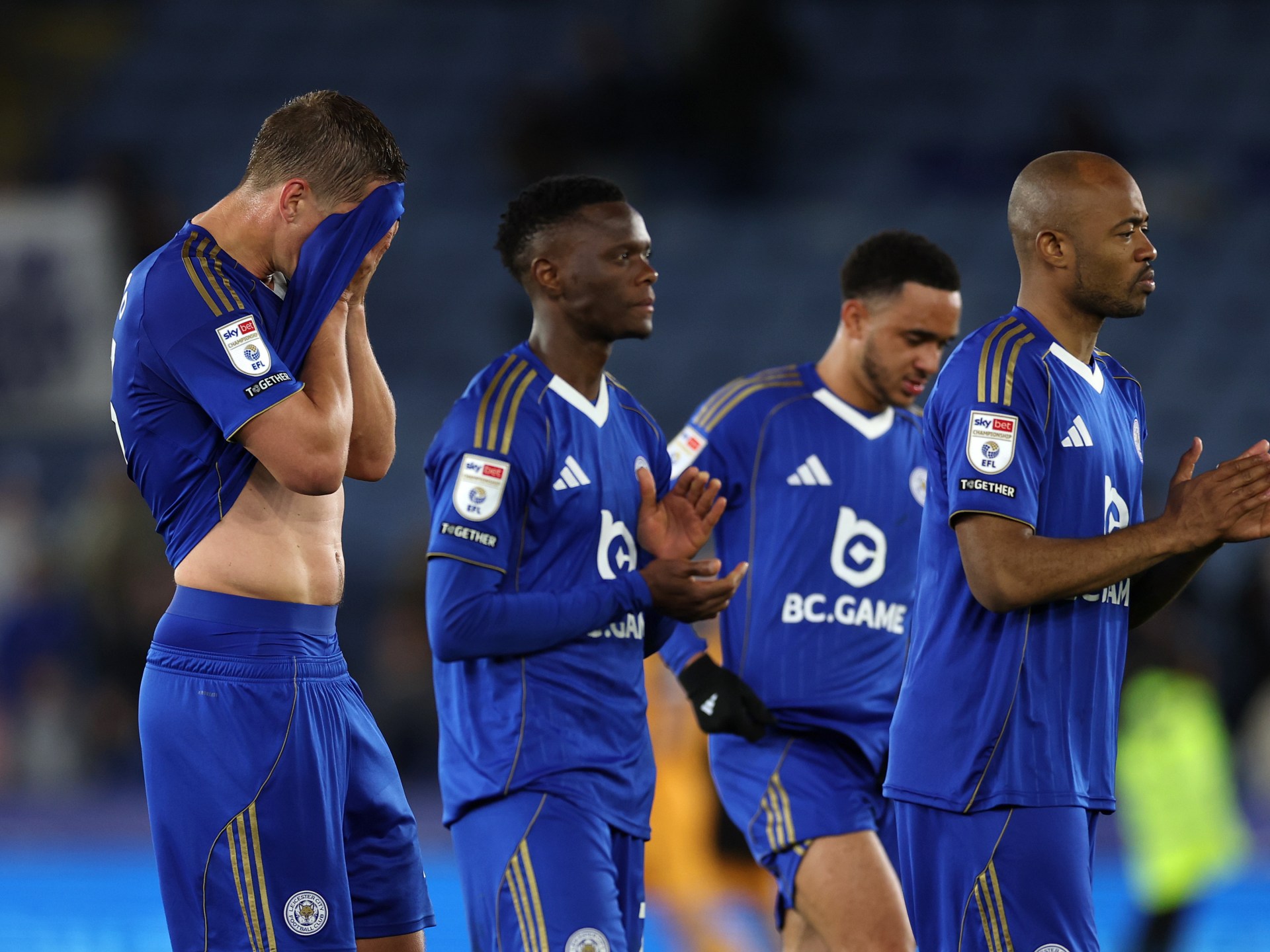 من معجزة 2016 إلى حافة الهاوية.. كيف انهار ليستر سيتي خلال 10 سنوات؟