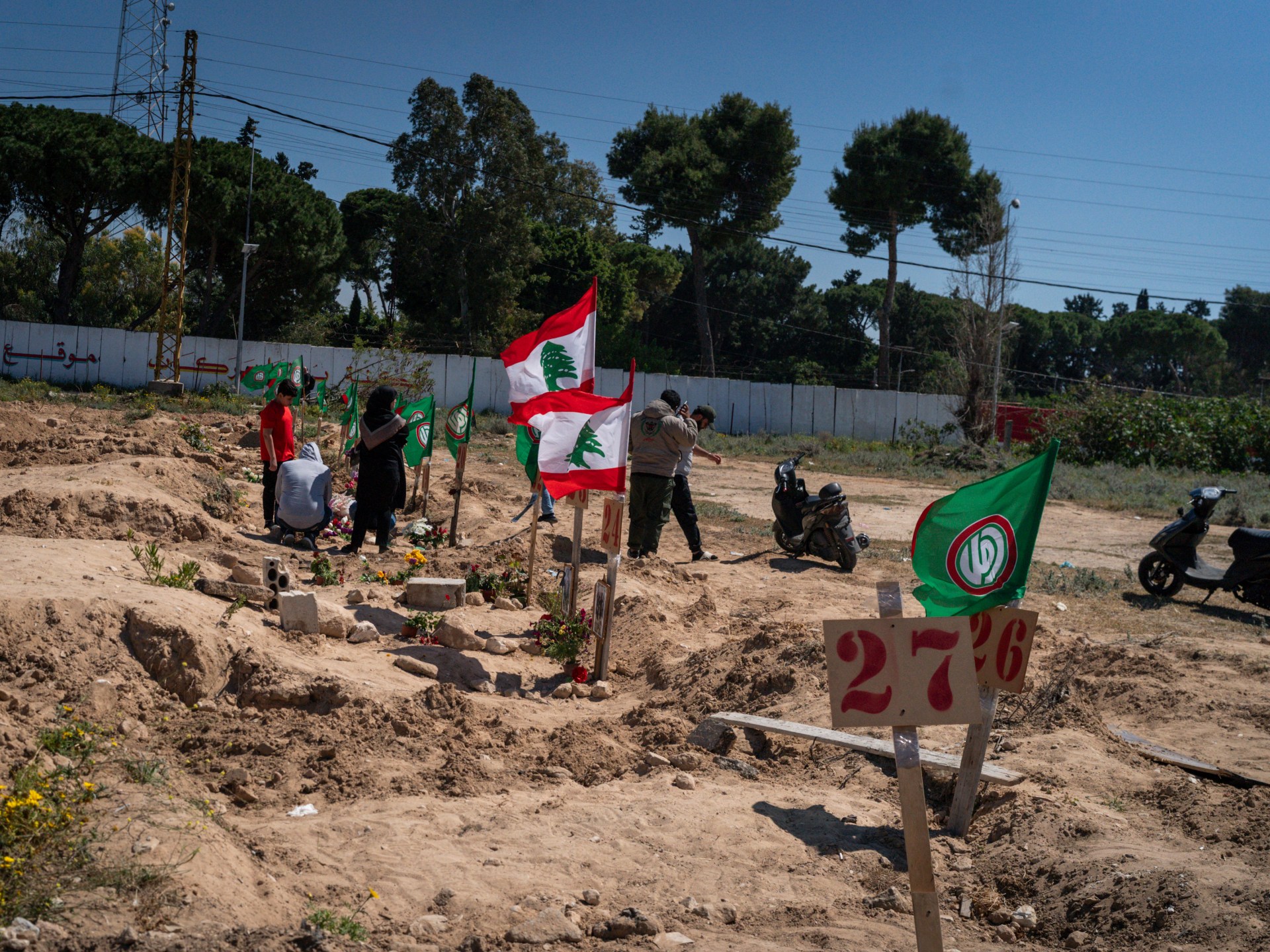 غارات إسرائيلية جنوبي لبنان وحزب الله يصيب جنديا بالمسيّرات