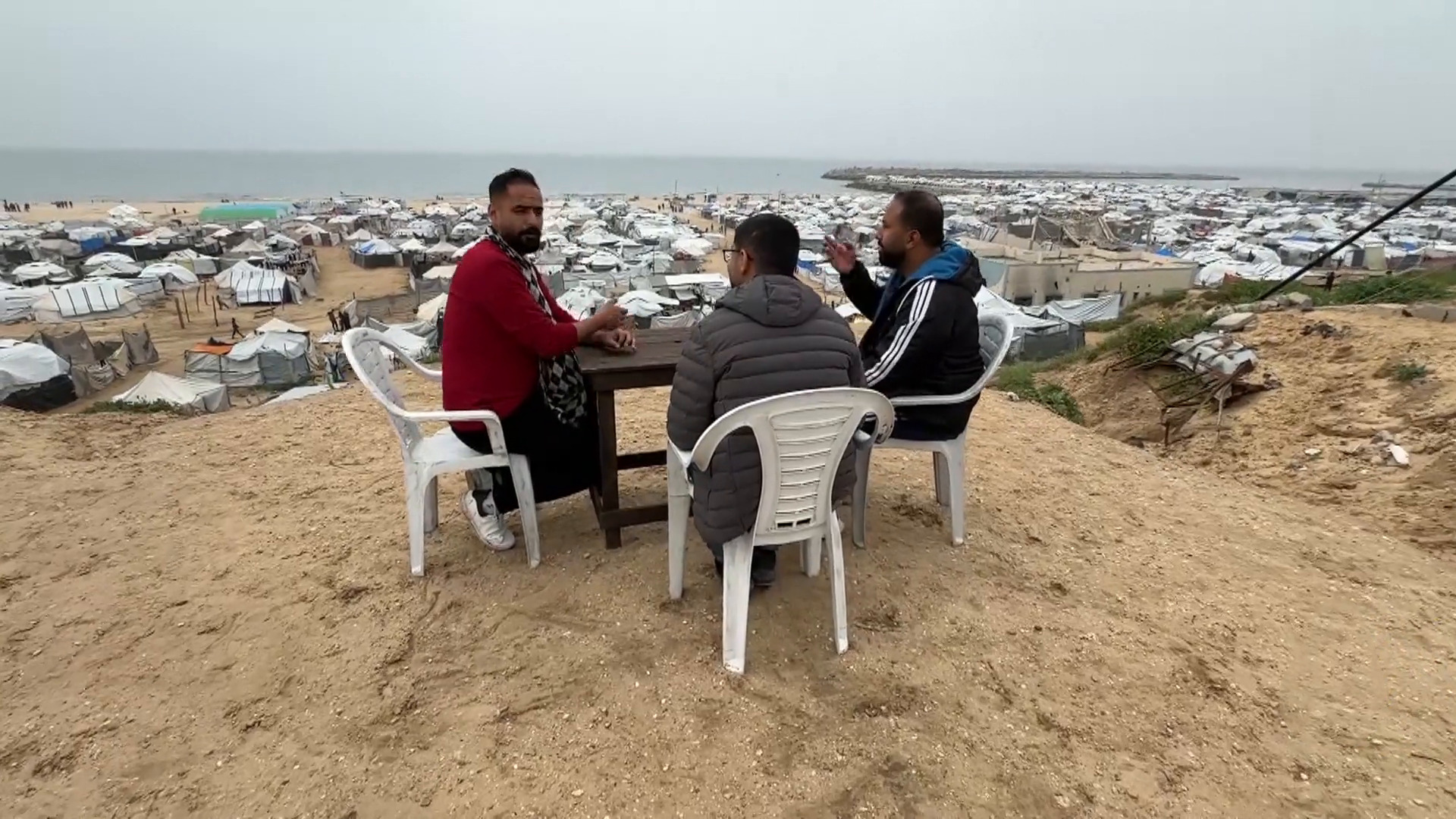 طلاب وخريجون في غزة.. سنوات ضائعة وأحلام معلقة