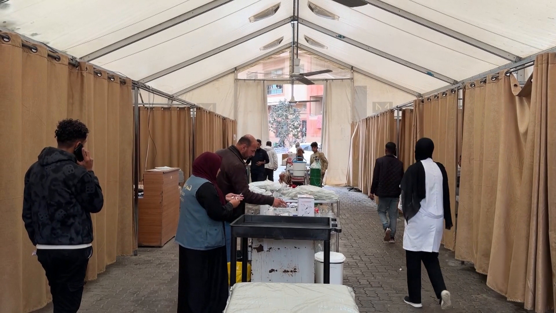 أزمة الدواء تفتك بأجساد المرضى النازحين في غزة