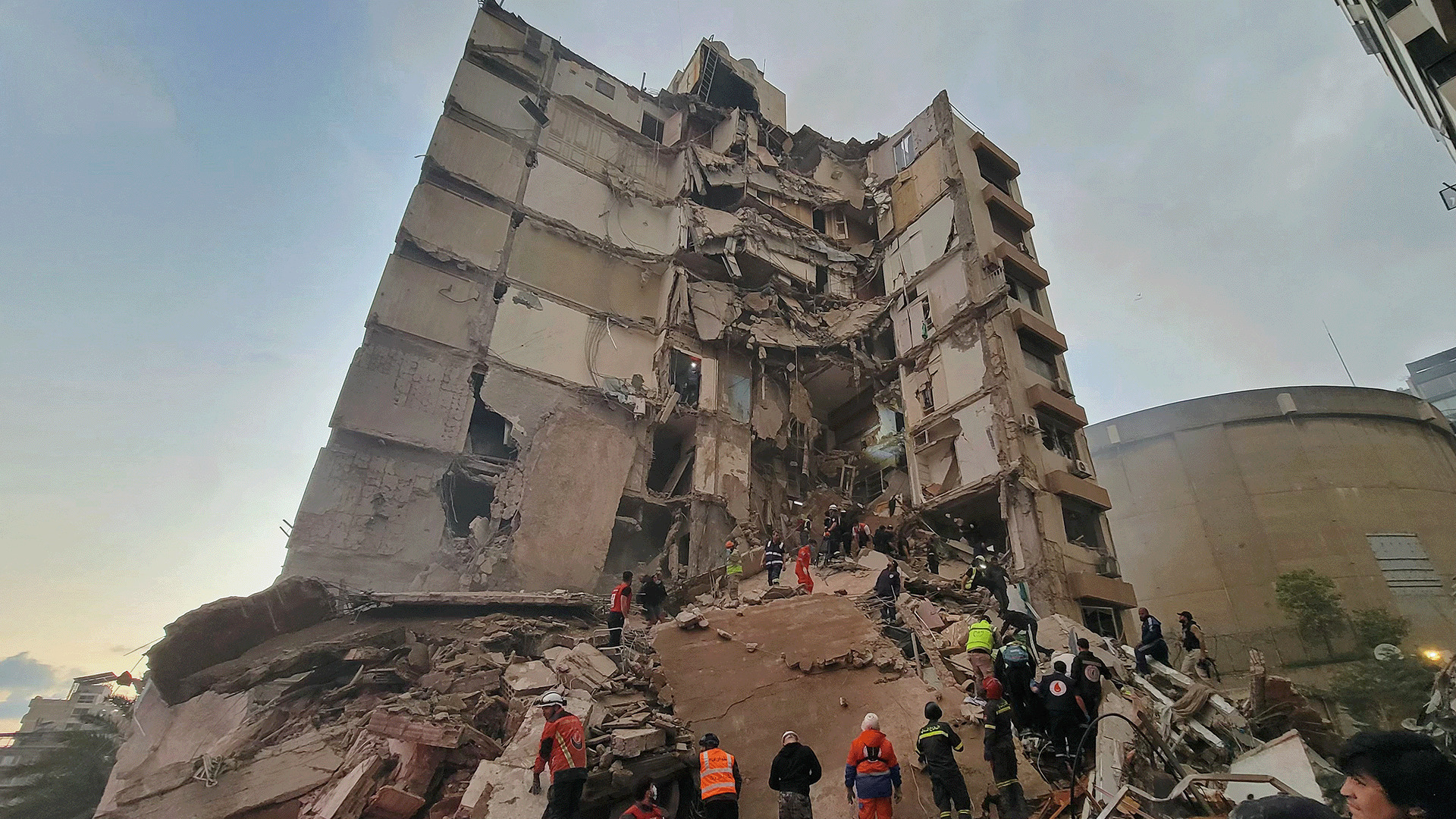 دعوات دولية للتهدئة في لبنان وتفاهمات إسرائيلية أمريكية لفصله عن إيران