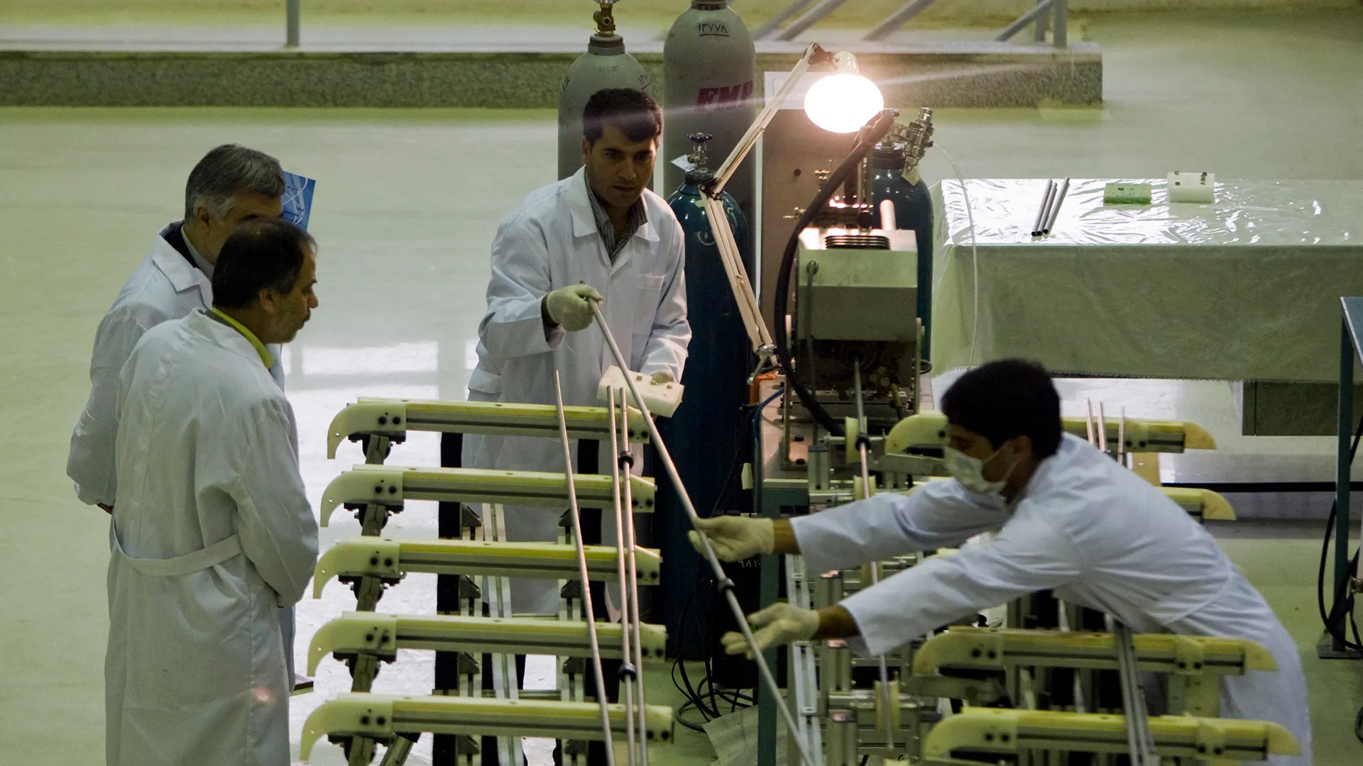 ما مصير برنامج إيران النووي بمفاوضات باكستان؟