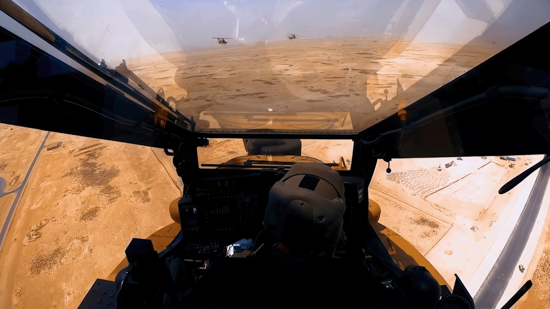 شاهد.. حطام مقاتلتين إيرانيتين أسقطهما سلاح الجو القطري