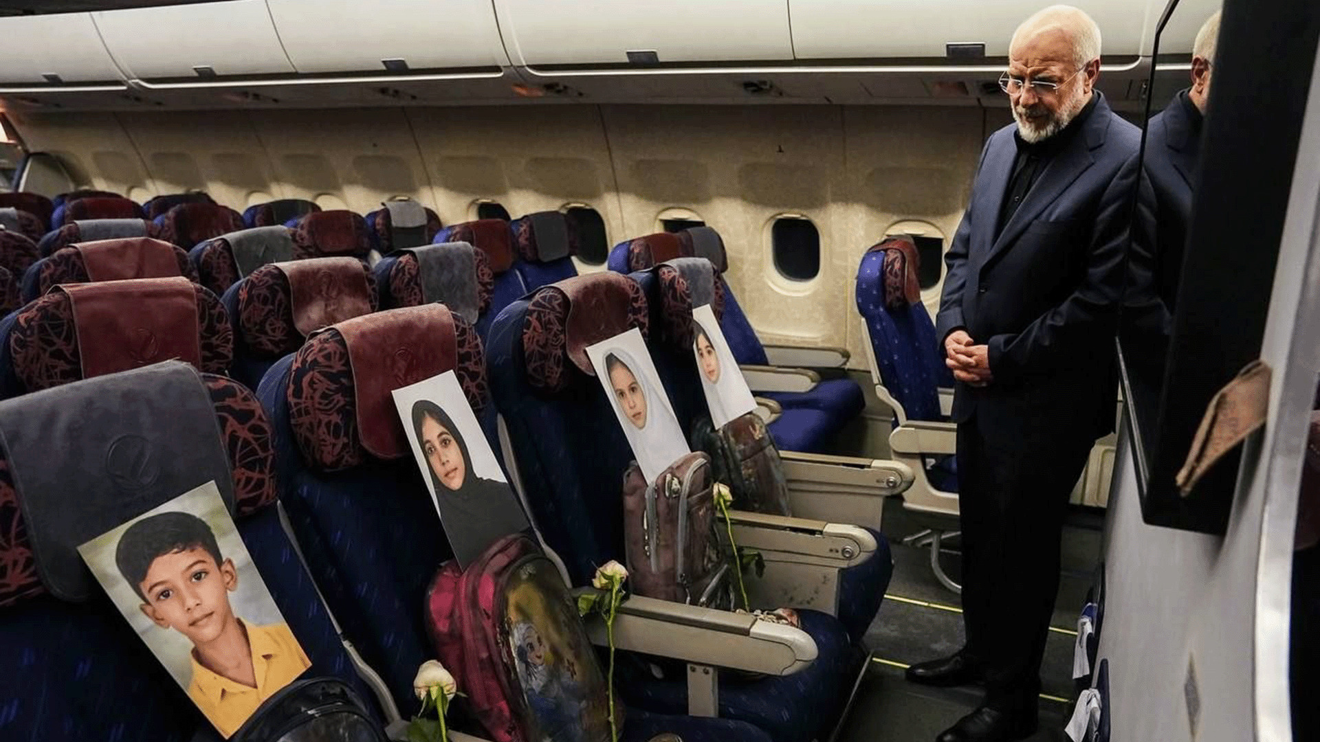 شاهد.. "رفاق" قاليباف في طائرته نحو إسلام آباد للتفاوض مع واشنطن