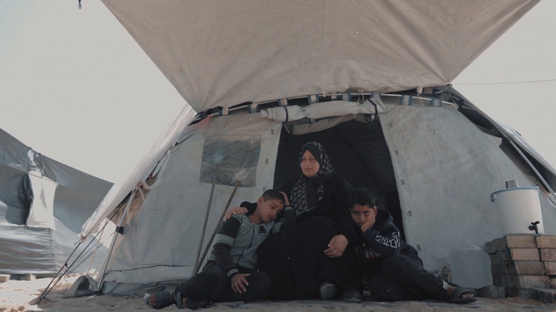 قانون "إعدام الأسرى" يعيد تشكيل علاقة ذويهم بـ "مفهوم الانتظار"