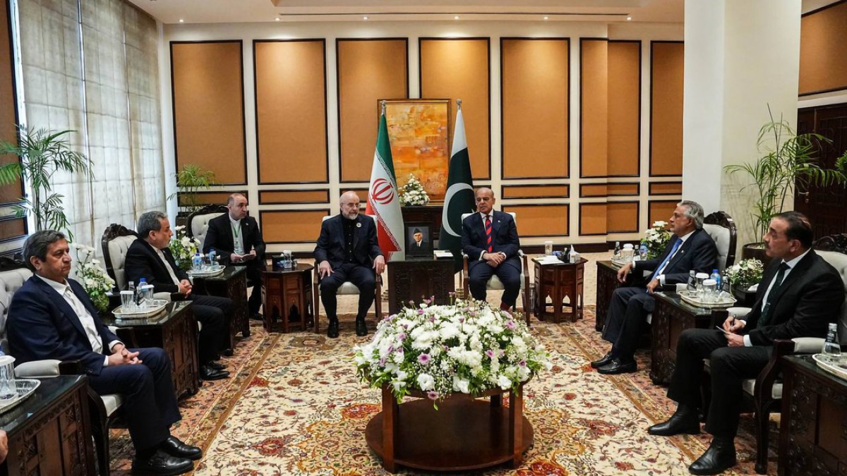 أجواء ودية أمريكية إيرانية في حفل العشاء.. كواليس ما حدث في إسلام آباد؟