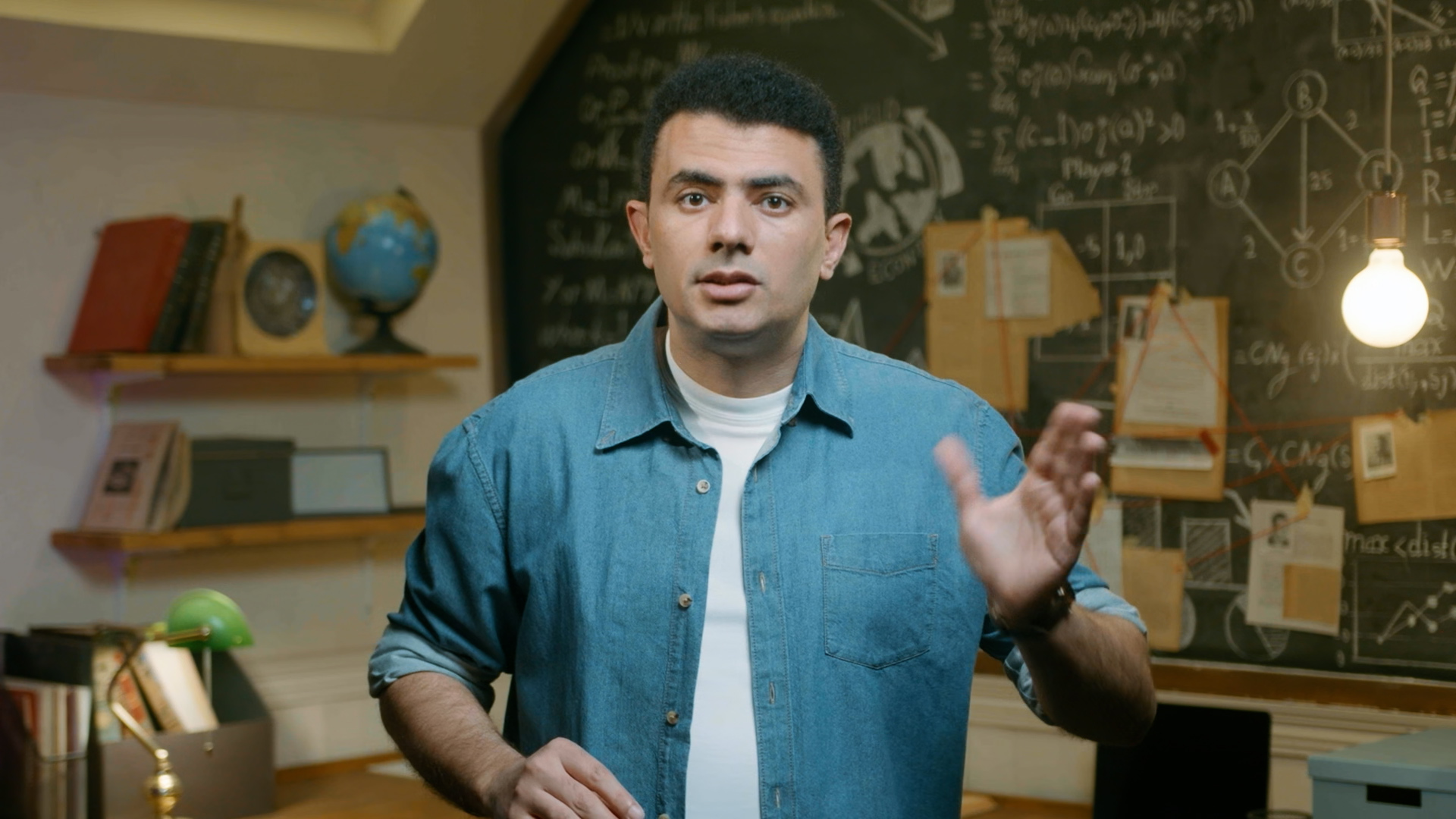 "المخبر الاقتصادي".. هل أغلقت إيران مضيق هرمز فعليا؟ وكيف تمر السفن الآن؟