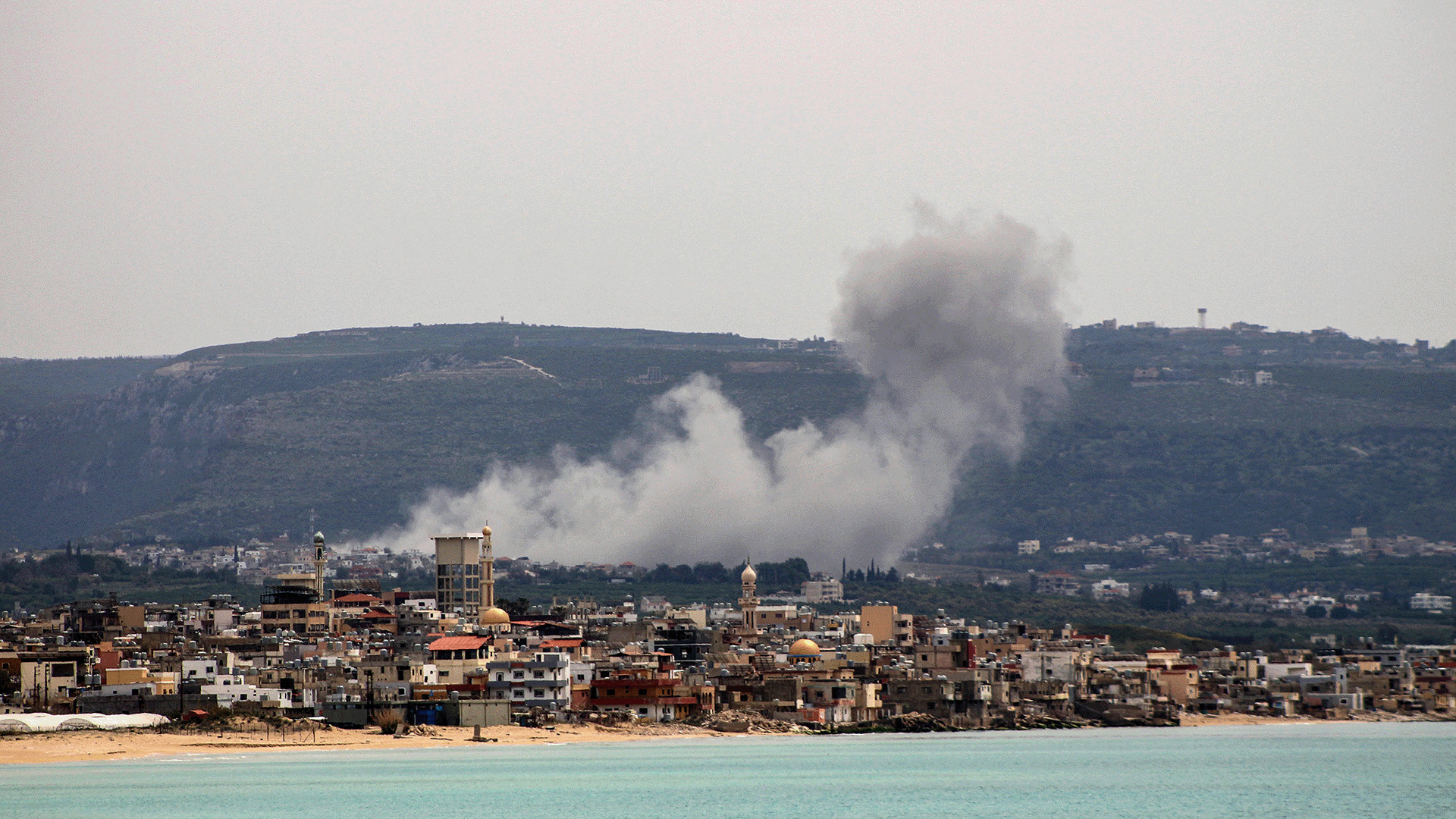 خبراء: ترمب يدفع نحو تطبيع لبناني إسرائيلي وطهران ترفض عزل ملف بيروت