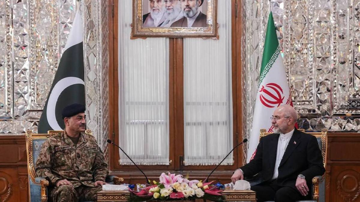 إيران تُبلغ باكستان: جاهزون لرد قوي وأي اعتداء سيواجَه بحزم