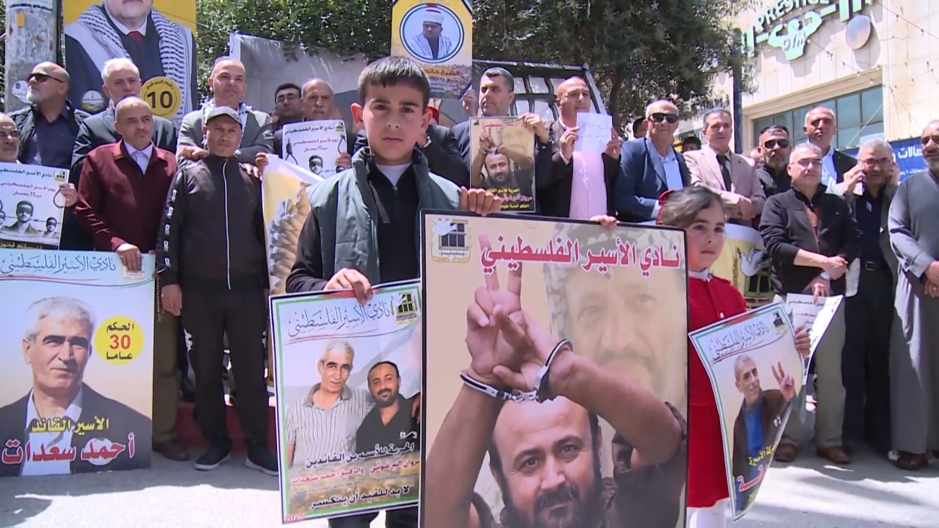 يوم الأسير الفلسطيني.. صرخة غضب ضد "قانون الإعدام" وسياسات التنكيل