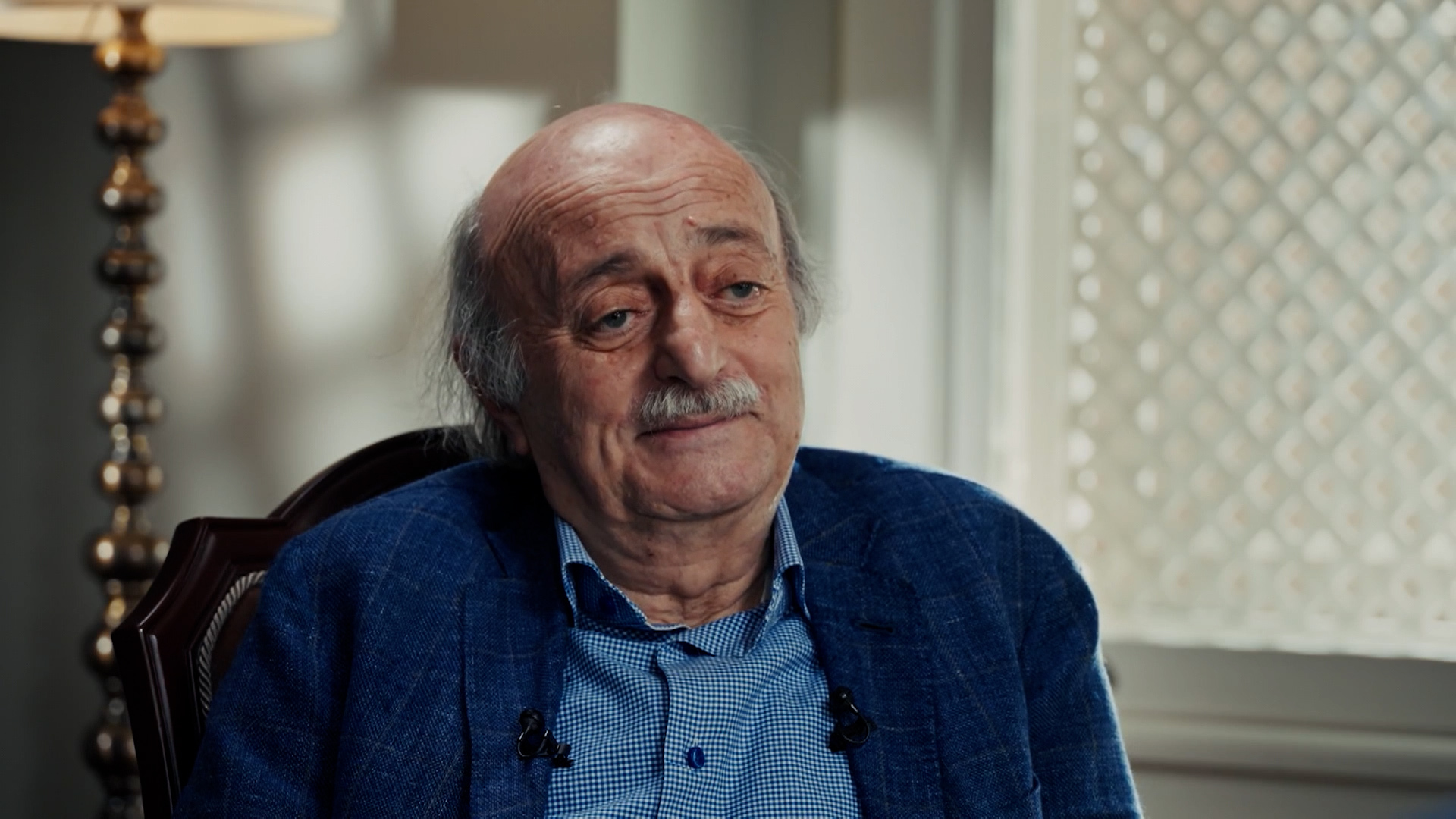 وليد جنبلاط يروي تاريخ عائلته التي تتوارث السياسة منذ 300 عام