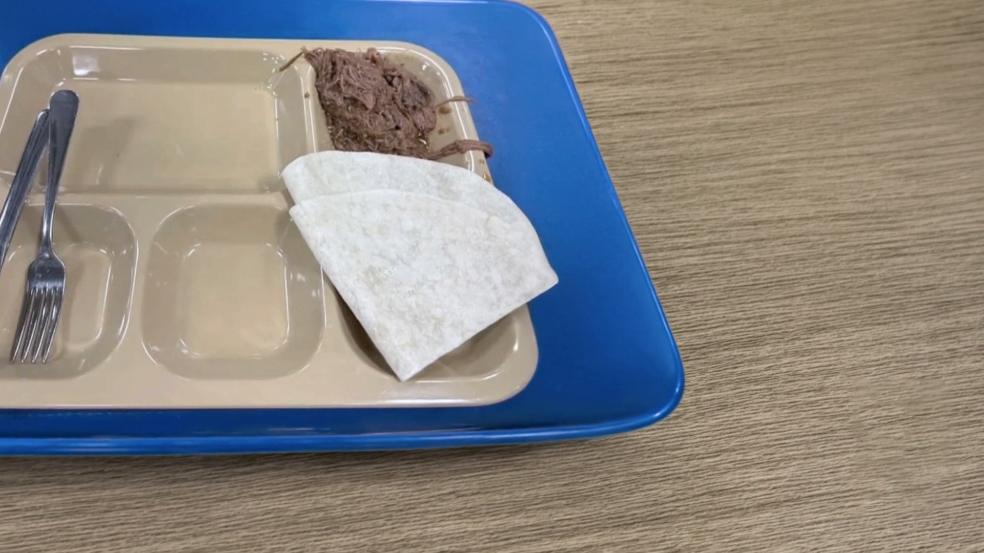 "شبكات".. الجوع يلاحق المارينز قرب شواطئ إيران