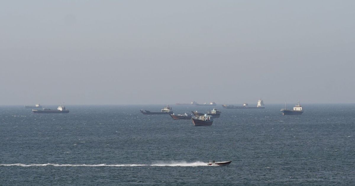 بروفيسور أمريكي: إيران ستصبح القوة الرابعة عالميا إذا احتفظت بهرمز