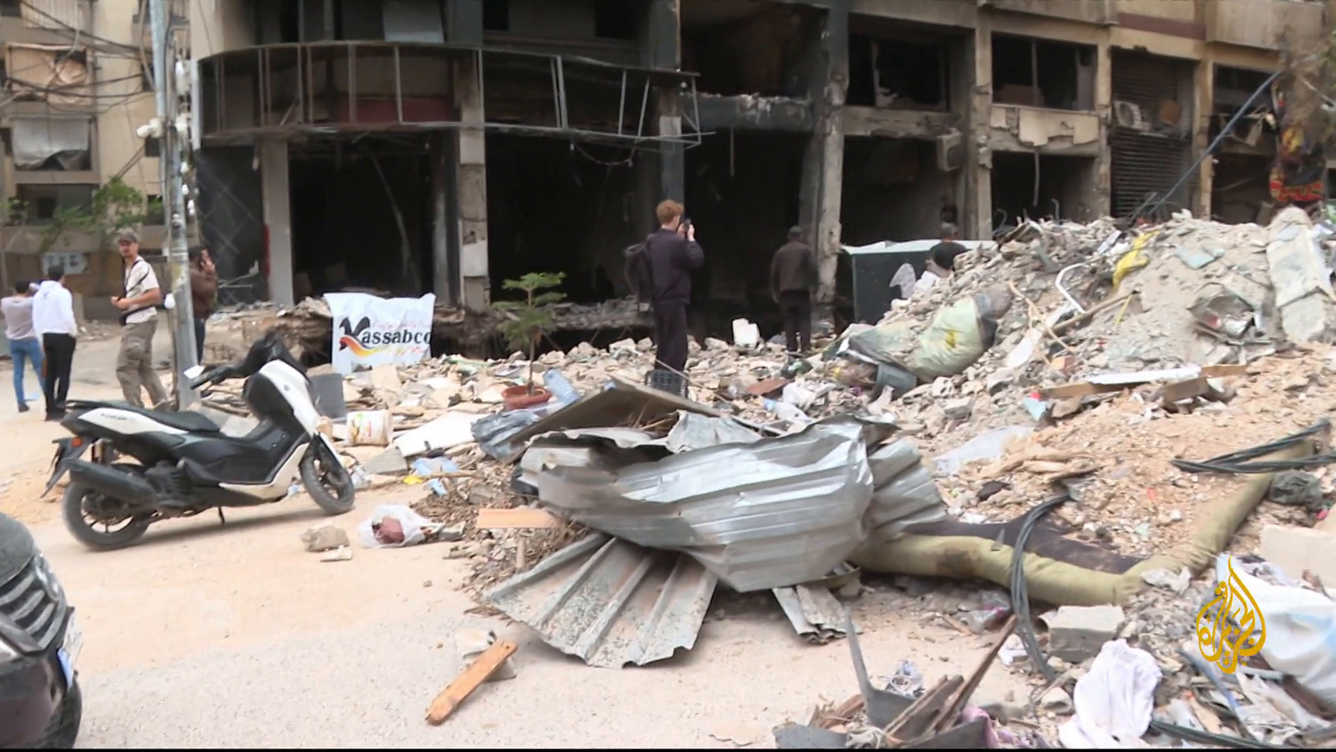 ركام بئر العبد يعيق عودة الأهالي والدمار يغير ملامح الضاحية الجنوبية