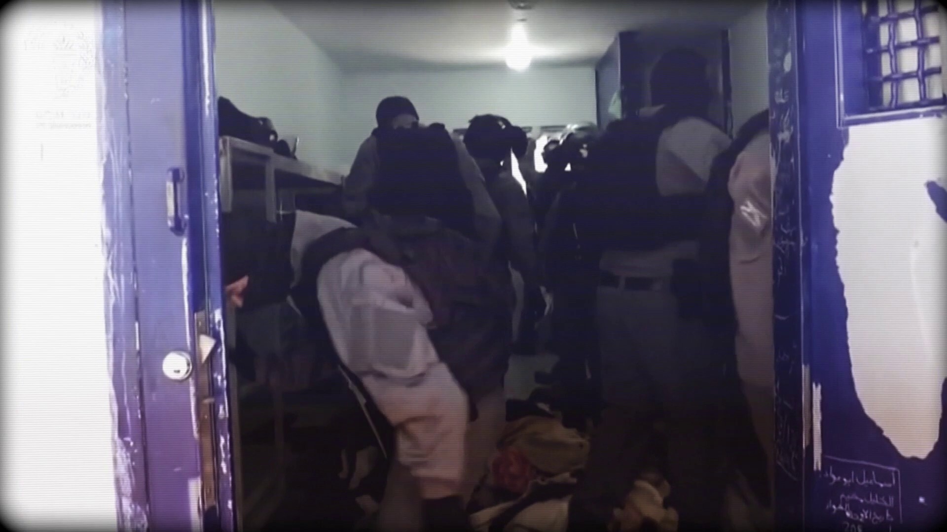 المرصد يتناول قانون إعدام الأسرى الفلسطينيين والجدال بين البابا وترمب