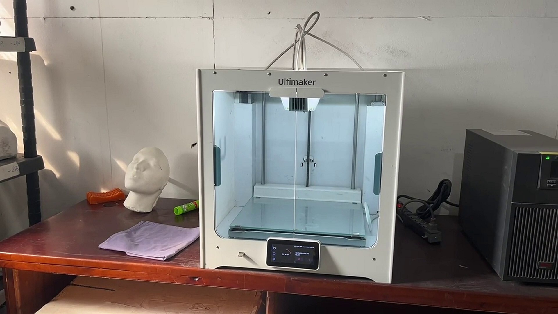 أقنعة تنقذ الوجه في غزة: أمل طبي للأطفال وسط ندوب الحرب