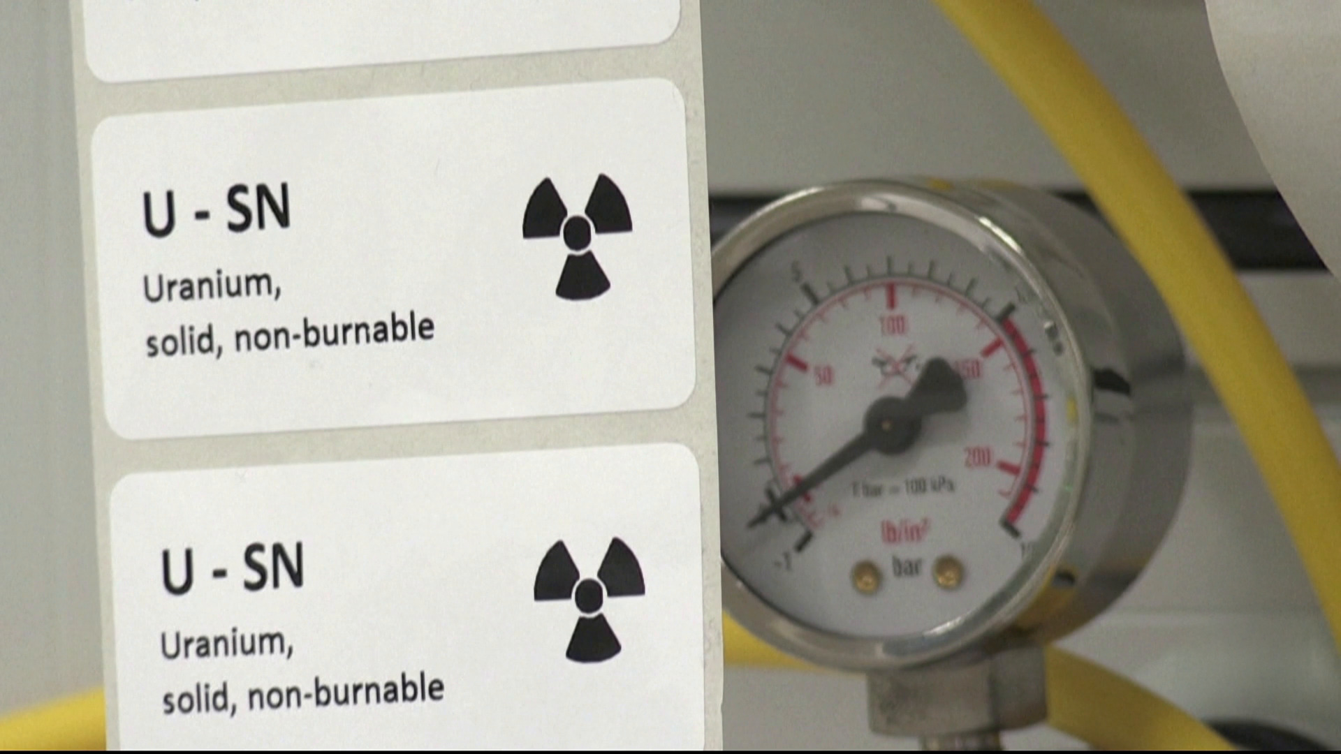 بين التخفيض والإخراج.. لماذا يشكل تخصيب اليورانيوم الإيراني عقدة المفاوضات؟