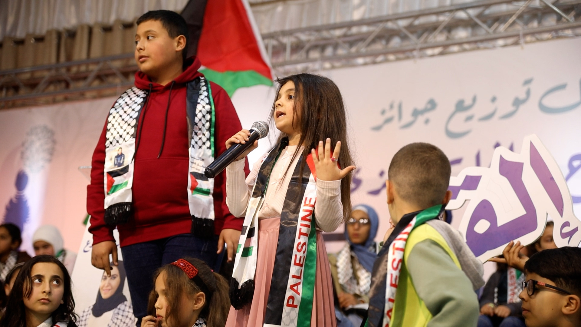 من رحم الإبادة وخيام النزوح.. أطفال غزة يتألقون في مسابقة للمبدعين