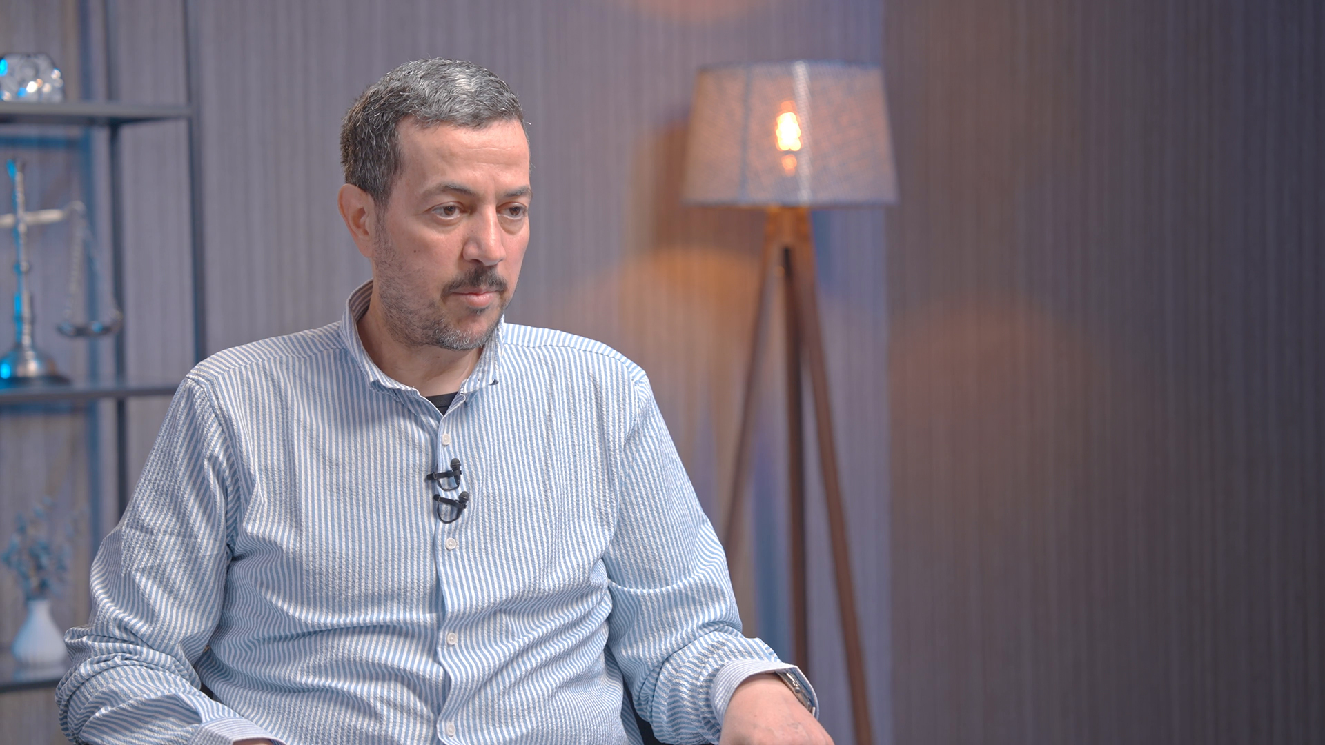 عميد الأسرى المحررين بحماس يروي تفاصيل أول عملية استشهادية بالضفة