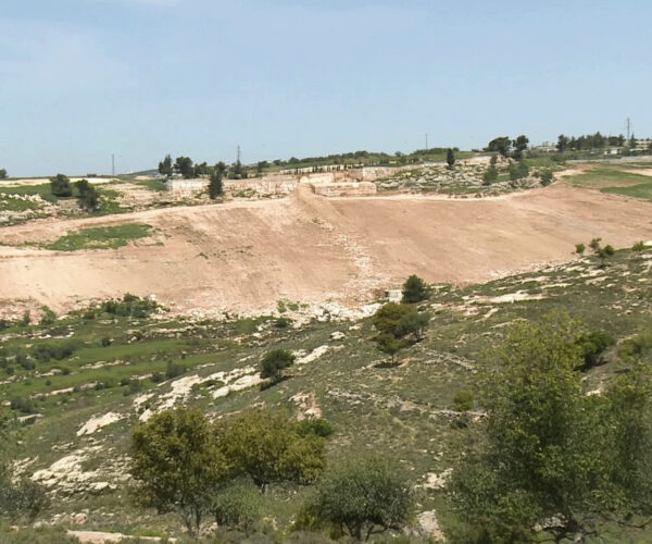 هندسة التفتيت.. كيف تحول المستوطنات الـ34 الضفة إلى "كانتونات" معزولة؟