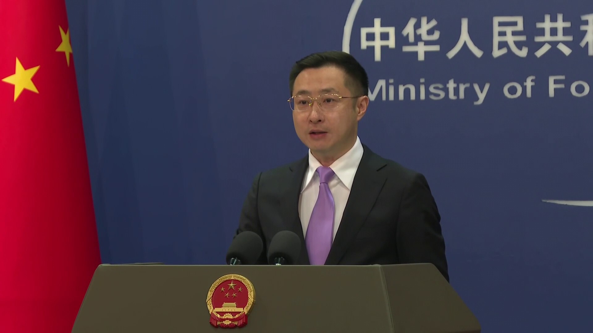 الصين تنتقد العقوبات الأمريكية على شركاتها وتدعو واشنطن لتغيير سلوكها