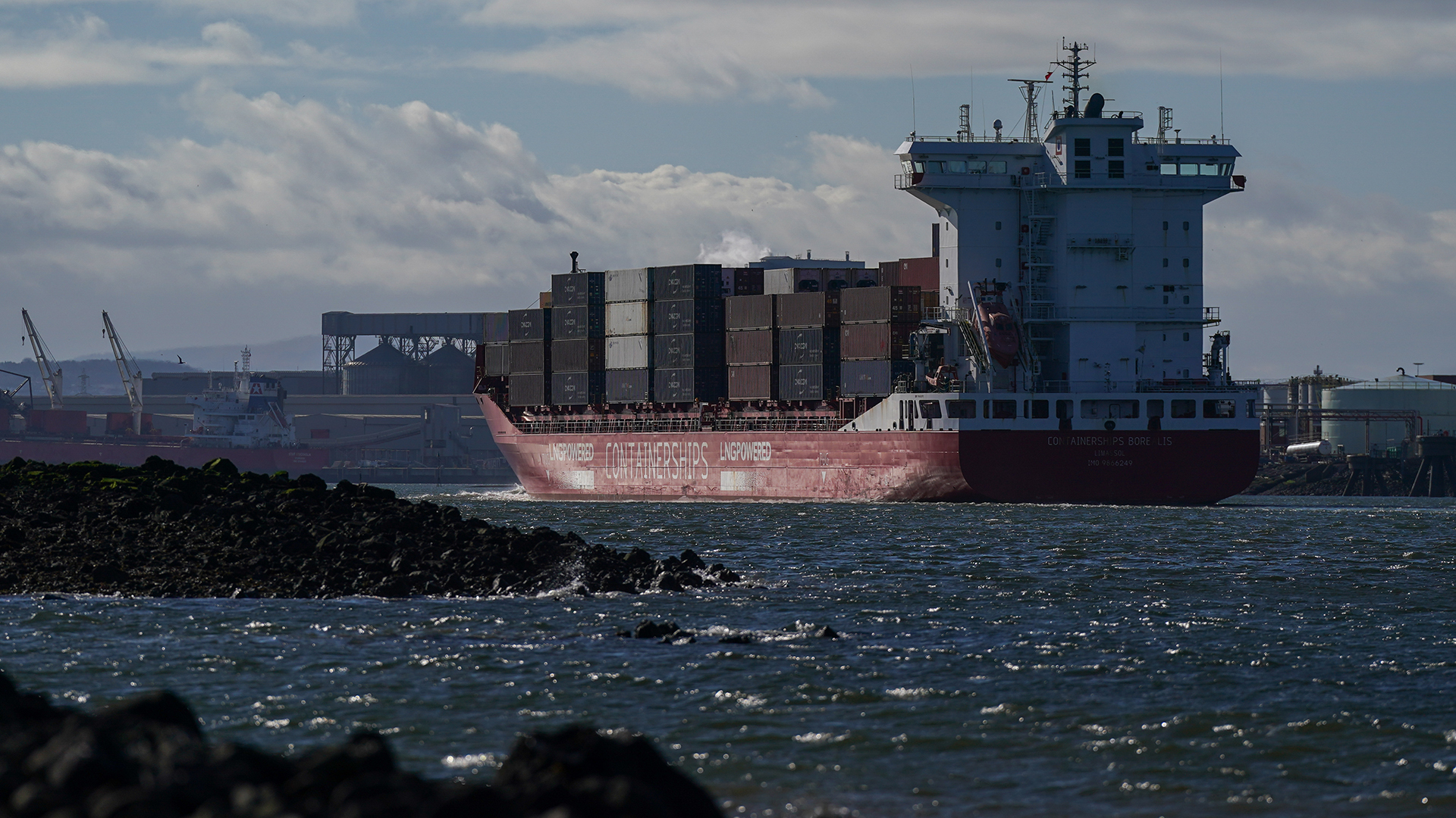 لماذا غيرت إيران إستراتيجيتها التفاوضية ومن وراء القرار؟