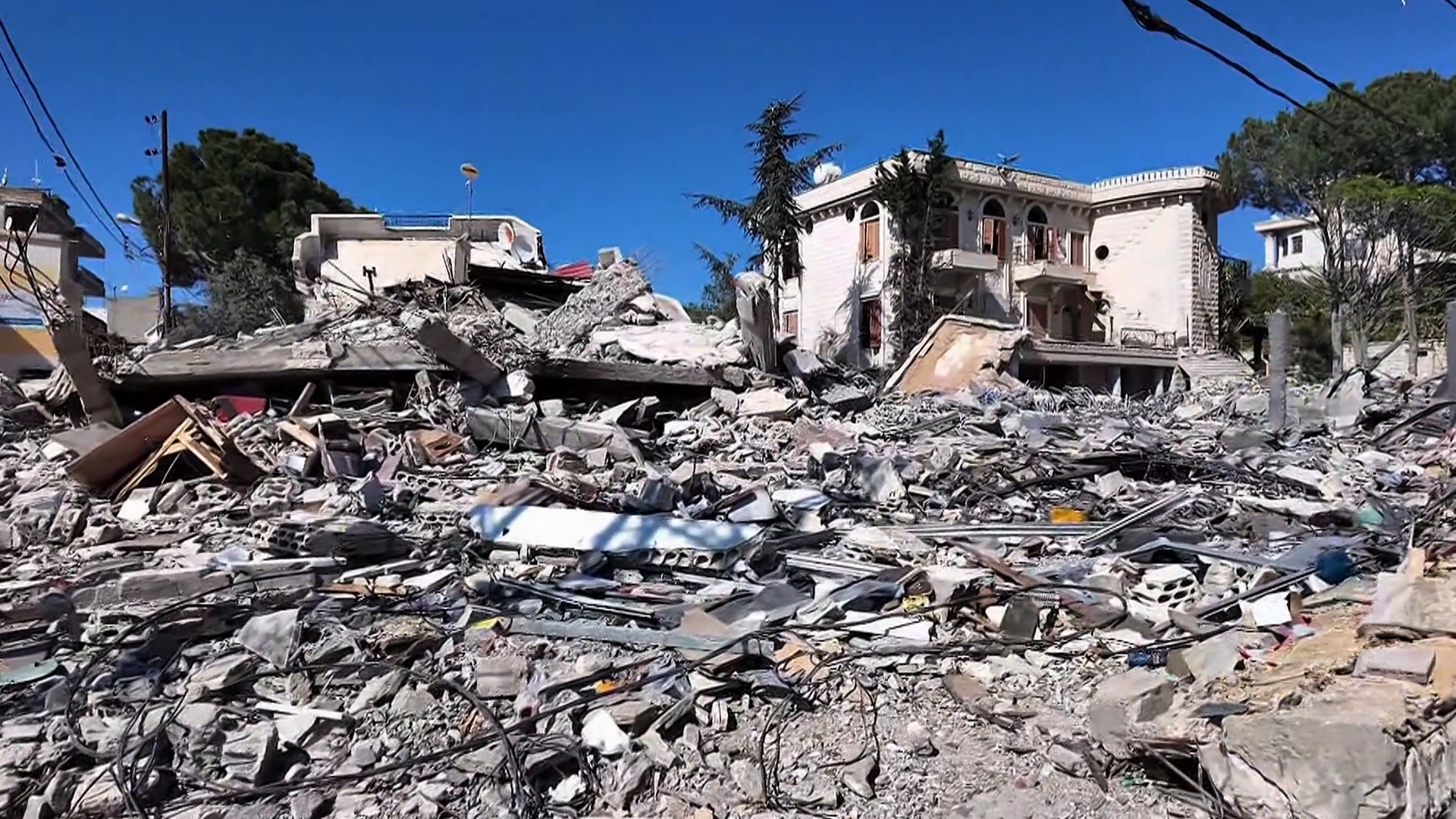 القصف الإسرائيلي على بلدات النبطية جنوبي لبنان يخلف دمارا كبيرا