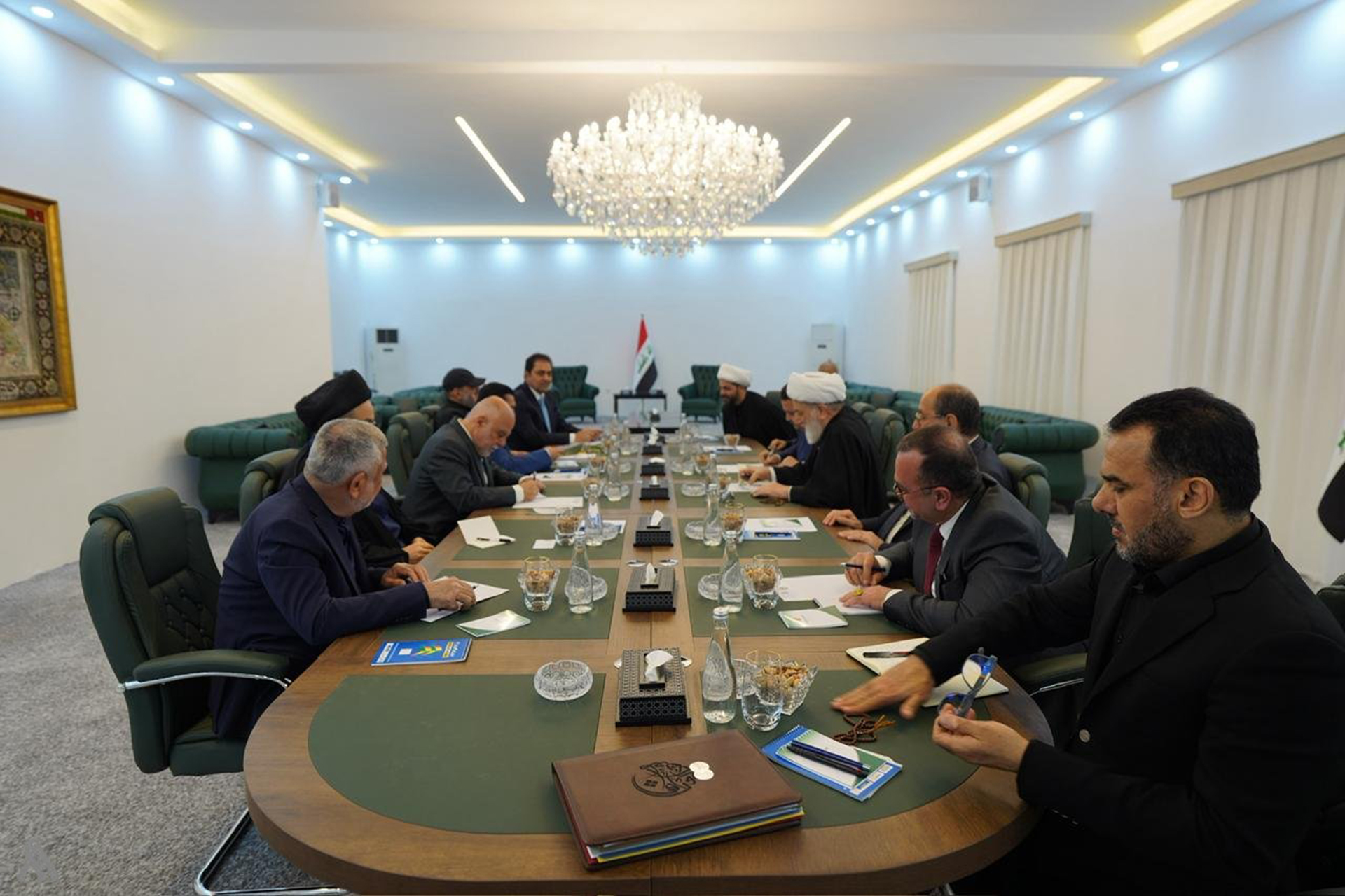 على حافة الفراغ الدستوري.. 6 سيناريوهات لمستقبل أزمة رئاسة الوزراء بالعراق