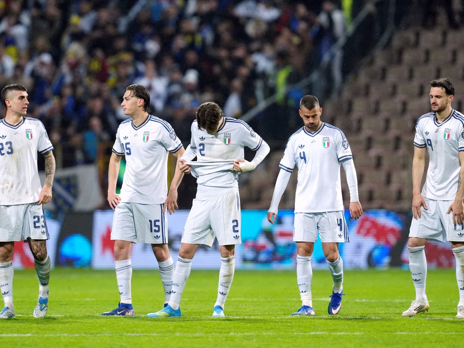 أزمات هيكلية وسقوط فني.. تقرير رسمي يفتح الصندوق الأسود لانهيار الكرة الإيطالية