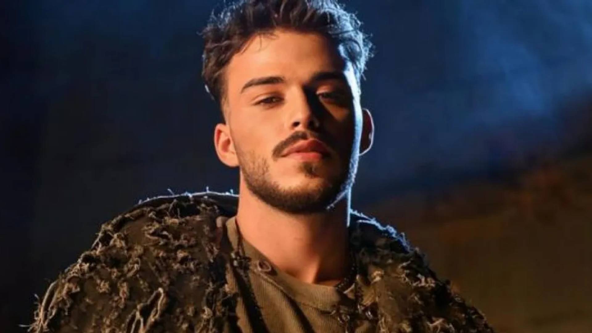 الأمن بانتظاره وأبوه تبرأ منه.. تصريحات الفنان الأردني حسام السيلاوي عن الدين تهدد بسجنه