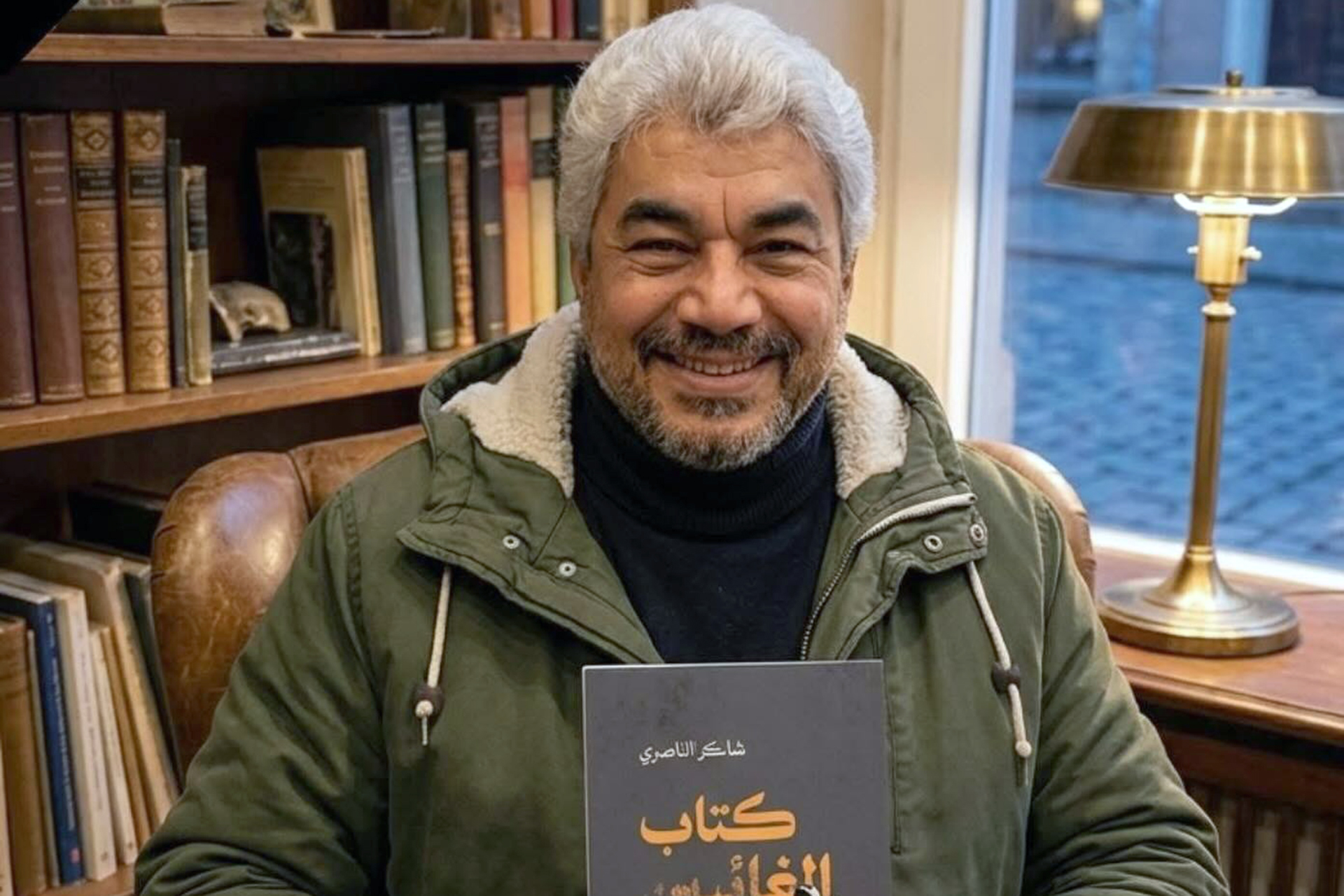 "مجرد وقت ويمضي".. الثورة والخسران والسرطان في يوميات شاكر الناصري الأخيرة