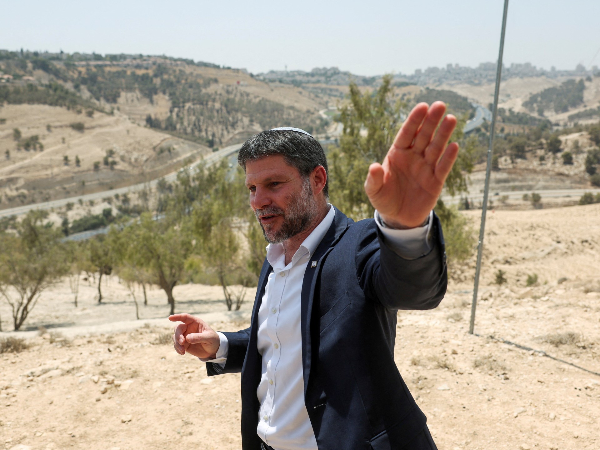 سموتريتش: الفلسطينيون جزء من "محور الشر" ونحتاج لتوسيع حدود إسرائيل