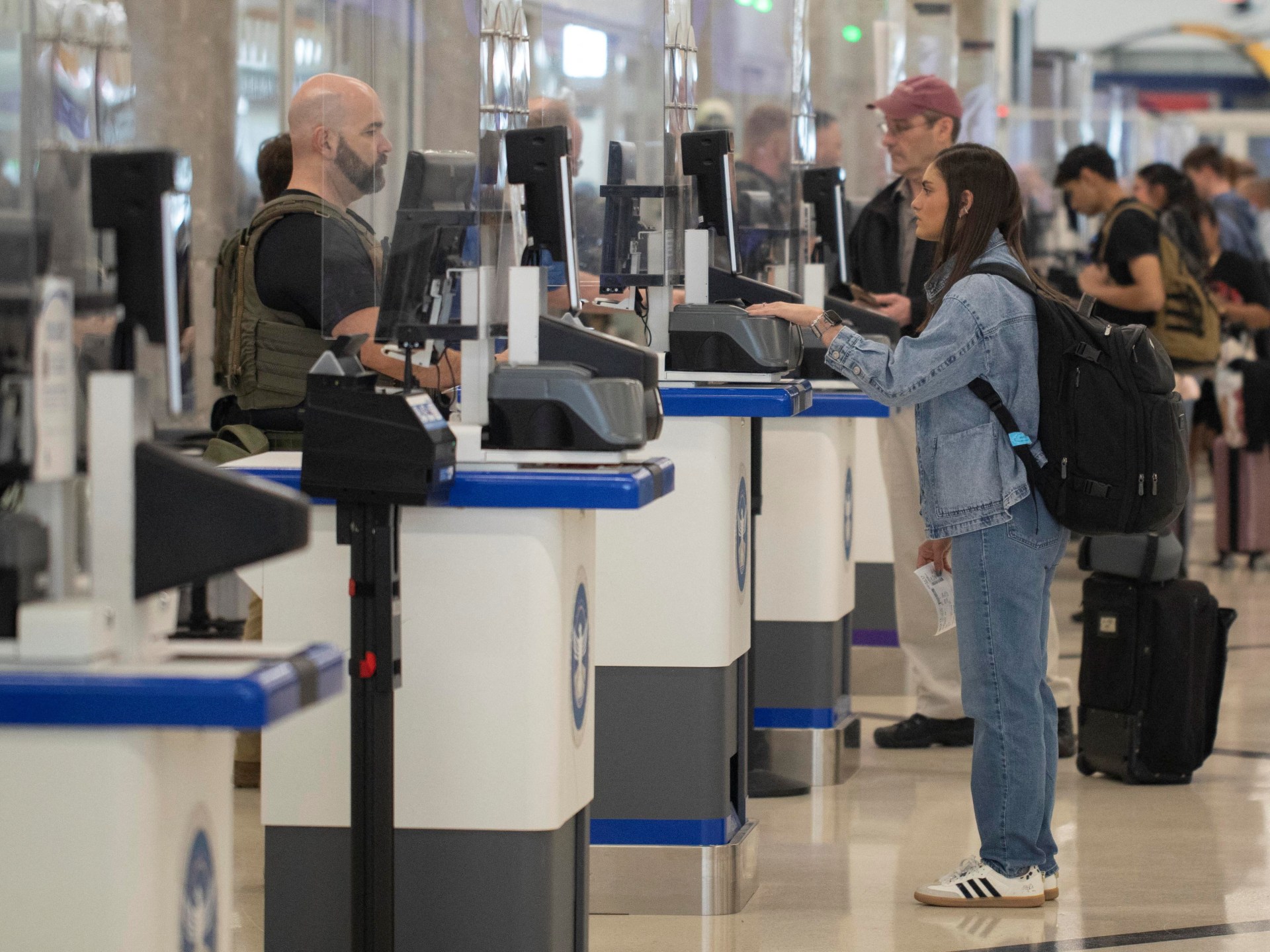 "أقارب سليماني" وابنة لاريجاني.. هل بدأت واشنطن باستهداف الإيرانيين في الخارج؟
