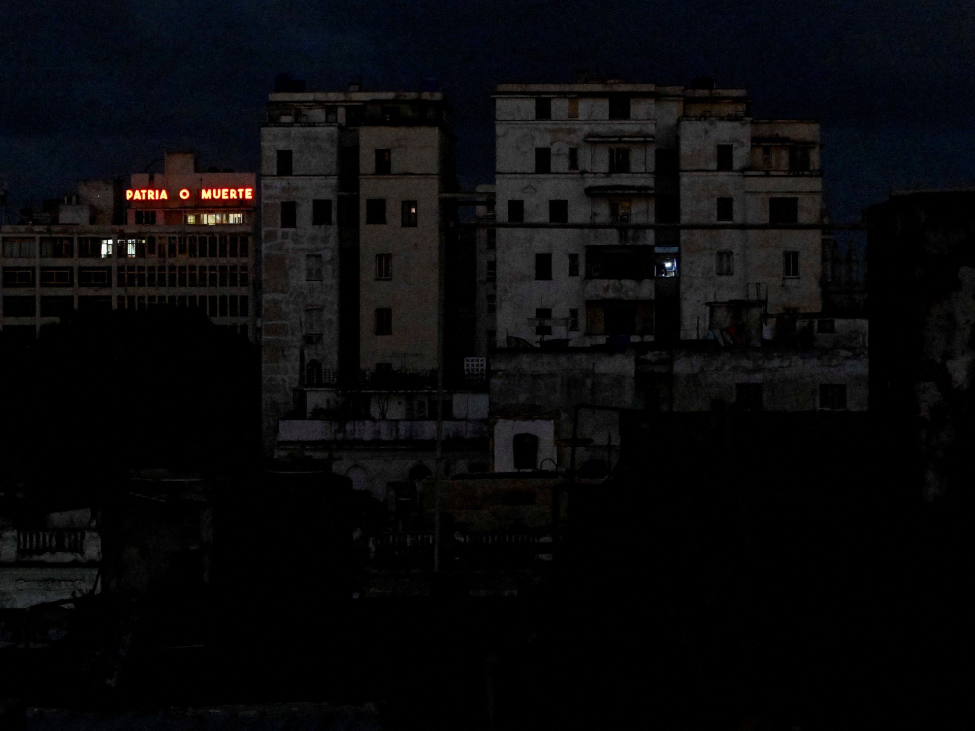 أزمة الكهرباء في كوبا تفاقم الظلام وتعطل الاقتصاد