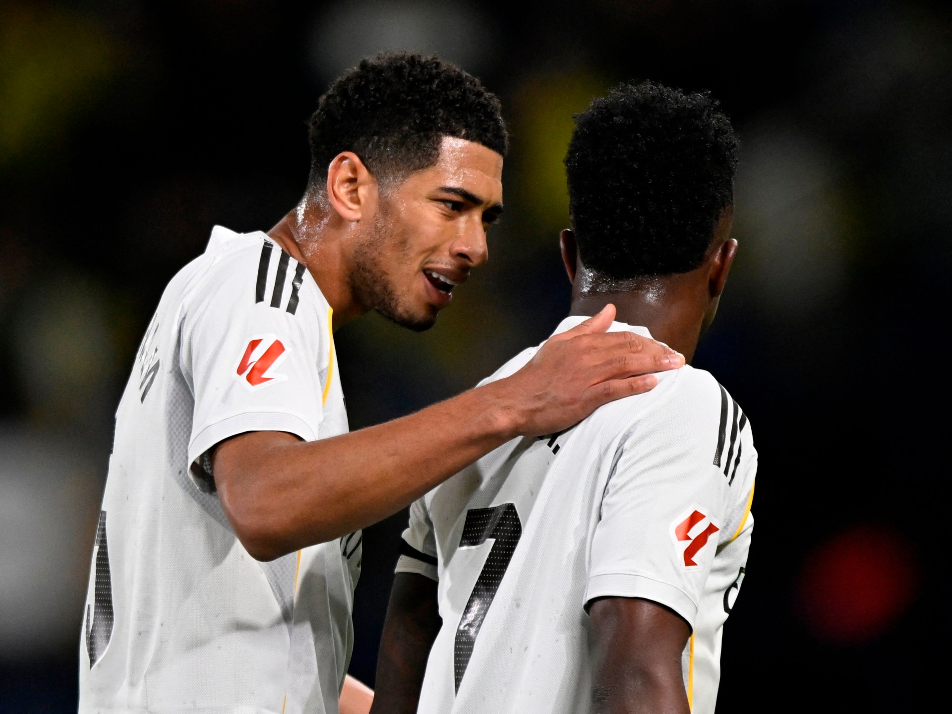 أشهر 5 خلافات كروية بين زملاء الفريق الواحد