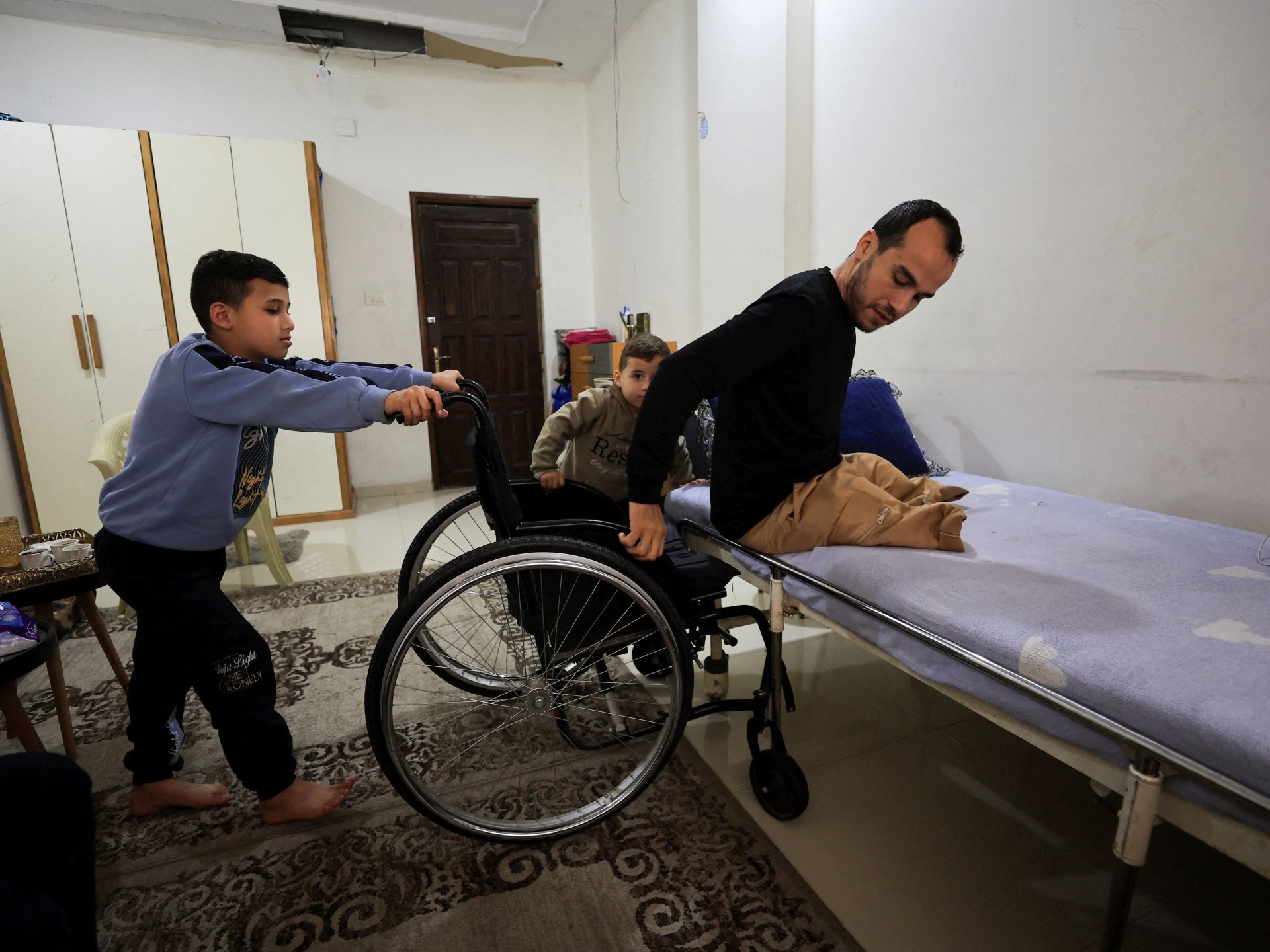 آلاف الجرحى بغزة يواجهون خطر الموت وينتظرون إجلاءهم للعلاج