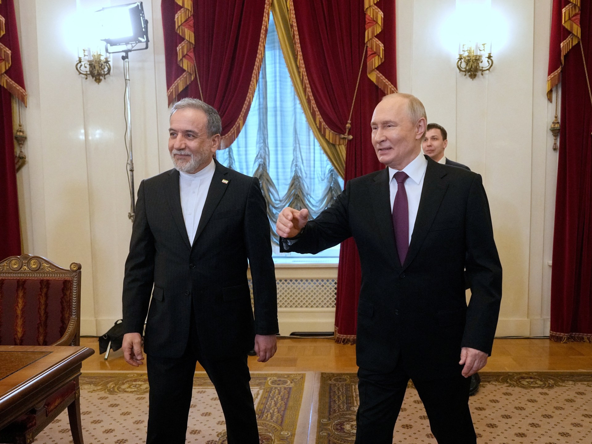 "دبلوماسية اليورانيوم".. أي أوراق لروسيا في حرب إيران؟