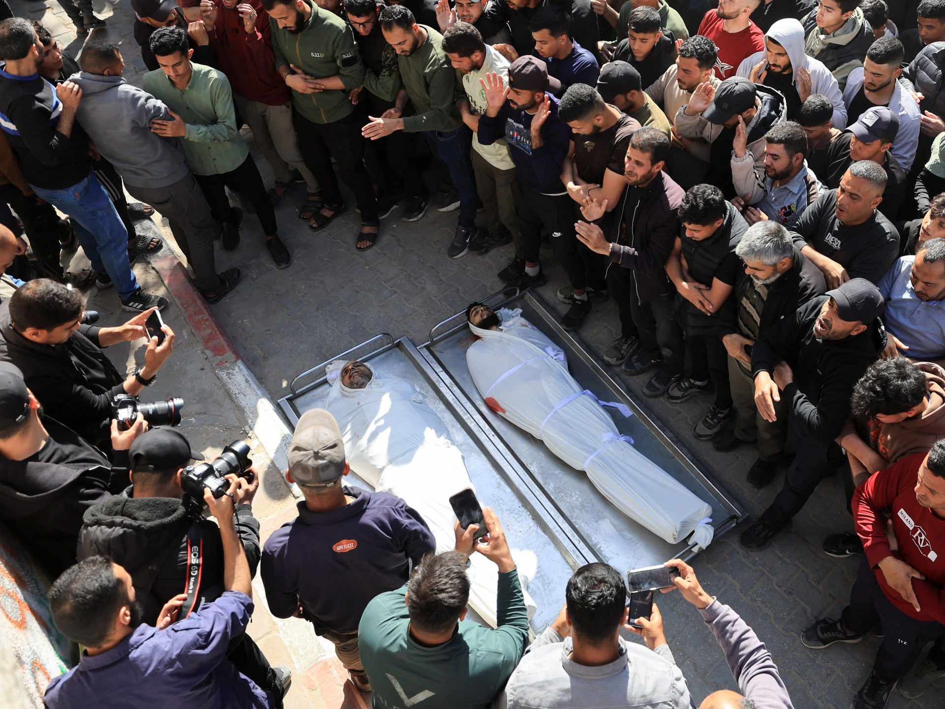 انتهاكات إسرائيلية متواصلة.. 5 شهداء و6 مصابين بهجمات على قطاع غزة