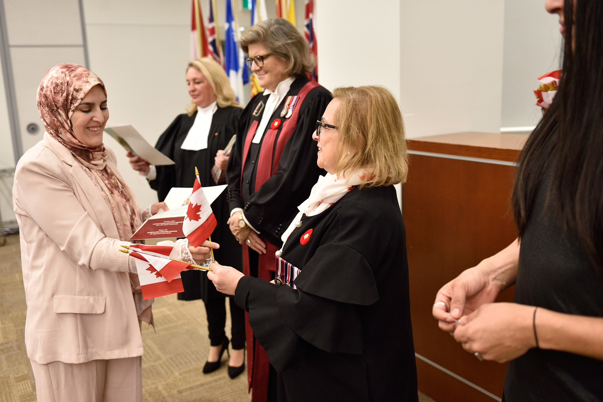 قانون لجوء جديد في كندا في ميزان حقوق الهجرة