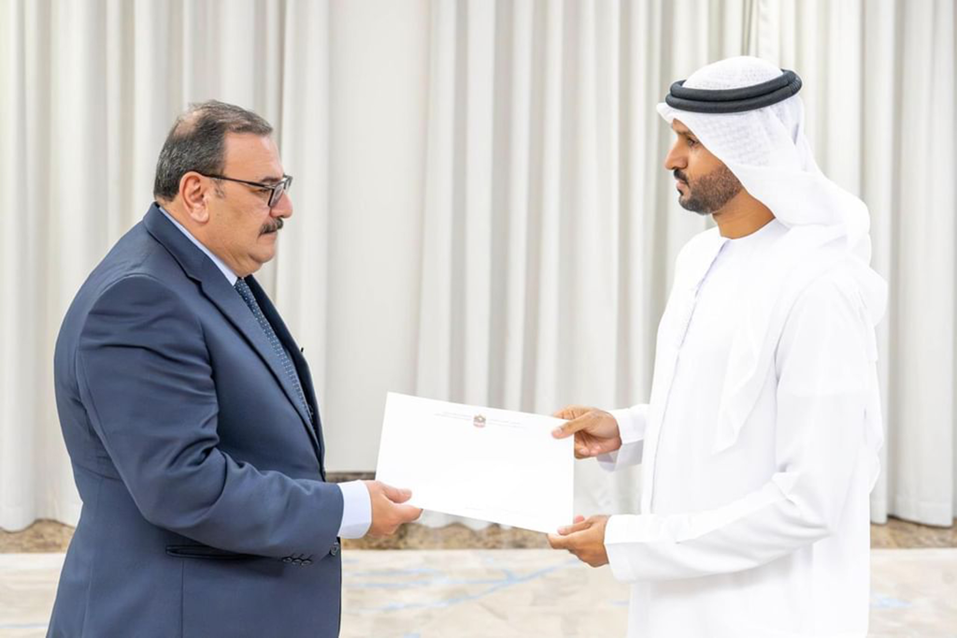 الإمارات تستدعي القائم بالأعمال العراقي وتسلّمه مذكرة احتجاج