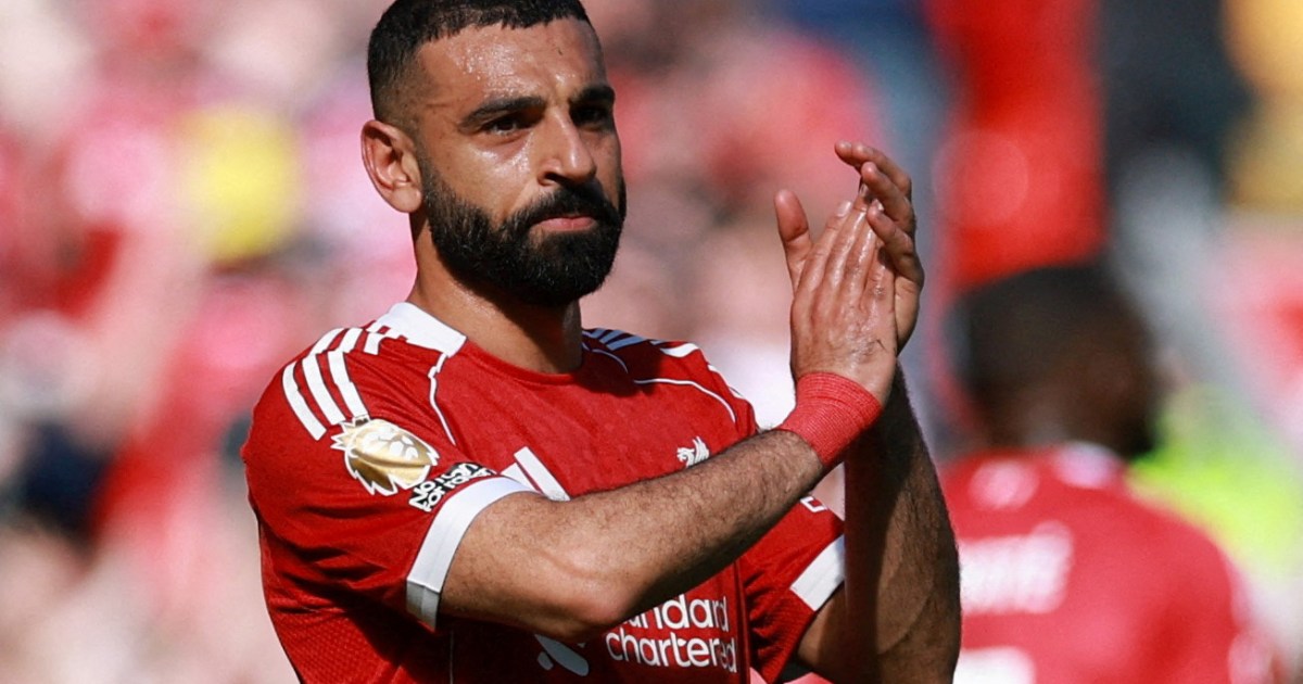 مدير منتخب مصر يؤكد انتهاء موسم صلاح مع ليفربول