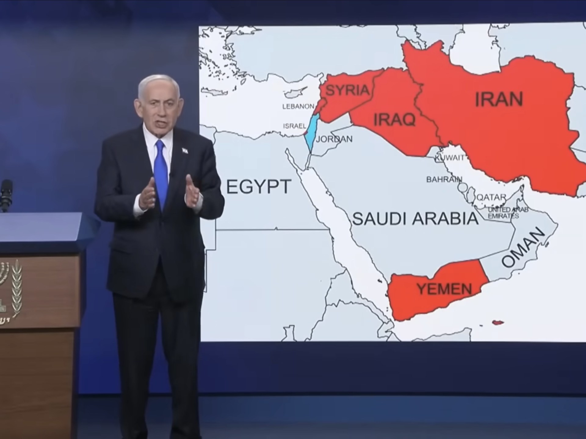 نتنياهو يحدد خصومه على خريطة الشرق الأوسط بالأحمر.. تصعيد أم استعراض سياسي؟