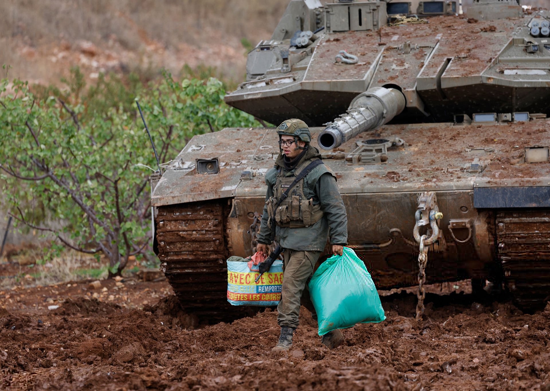 سلك بسيط يقطع فخر الصناعة.. هل انتهت أسطورة "تروفي" في لبنان؟