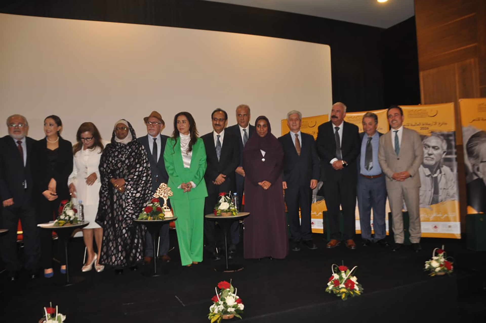 "تتويجا للشعرية".. جائزة الأركانة العالمية للشعر تكسر قاعدتها وتعلن فوز 4 فلسطينيين