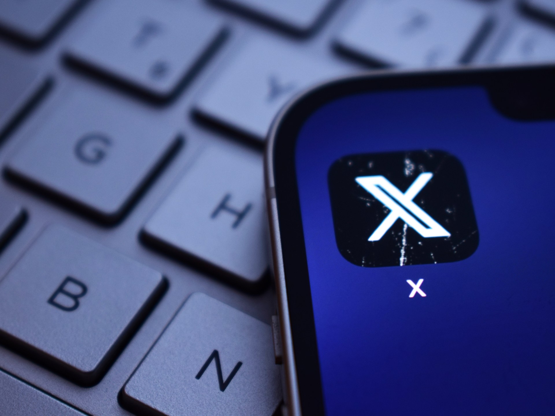 بعد ضعف الإقبال عليها.. إكس تغلق ميزة "المجتمعات"